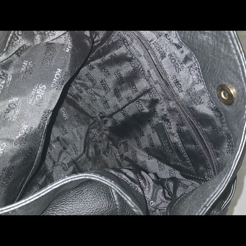 Michael Kors purse - Picture 4 of 5